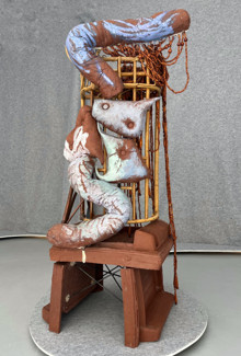 Twisting back double biceps